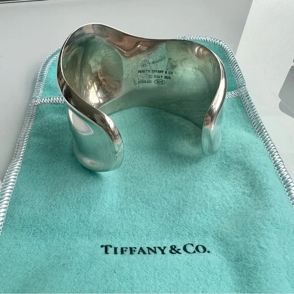 SOLD ON eBAY! Tiffany & Co 1978 Bone Cuff Bracelet Elsa Peretti Vintage Silver - Picture 5 of 11